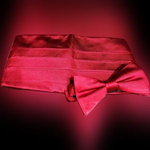 BURGUNDY CUMMERBUND AND BOW-TIE SET